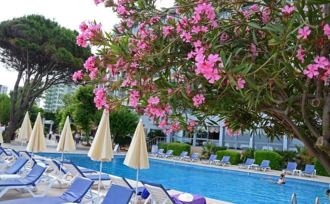 Фото отеля Lara Hotel