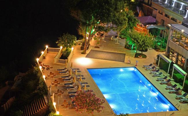 Фото отеля Lara Hotel