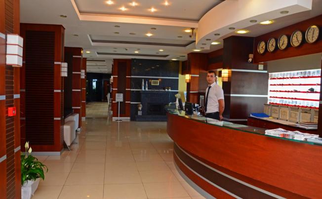 Фото отеля Lara Hotel