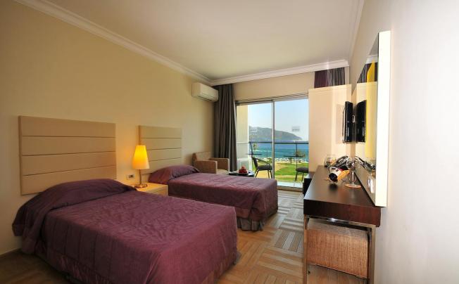 Фото отеля Blue Bay Platinum Hotel