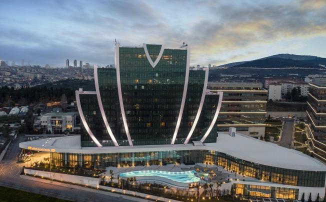 Фото отеля Elite World Asia Hotel