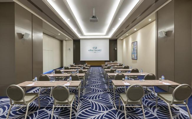 Фото отеля Elite World Asia Hotel