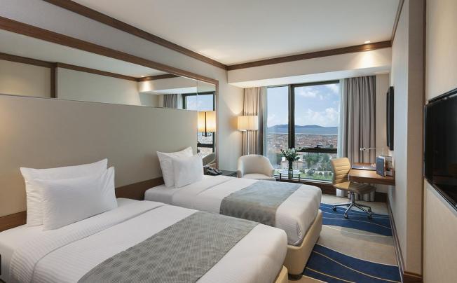 Фото отеля Elite World Asia Hotel
