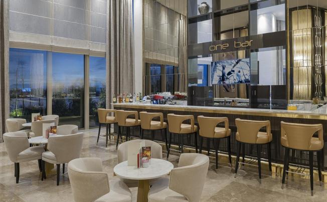 Фото отеля Elite World Asia Hotel