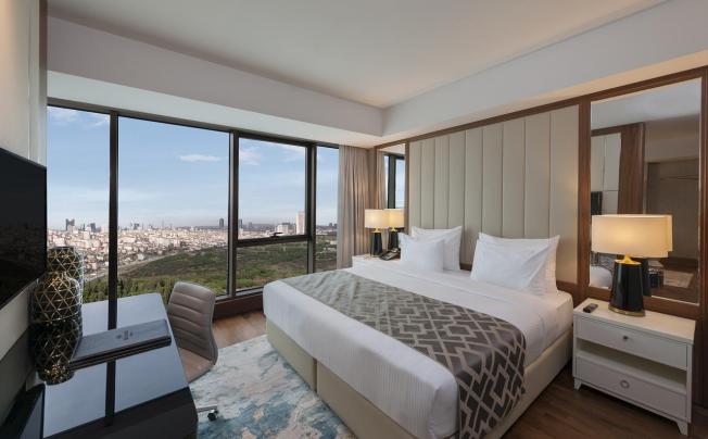 Фото отеля Elite World Asia Hotel