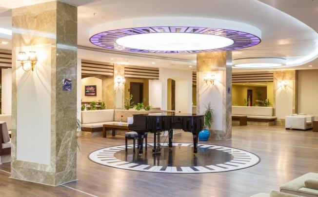 Фото отеля Lucida Beach Hotel