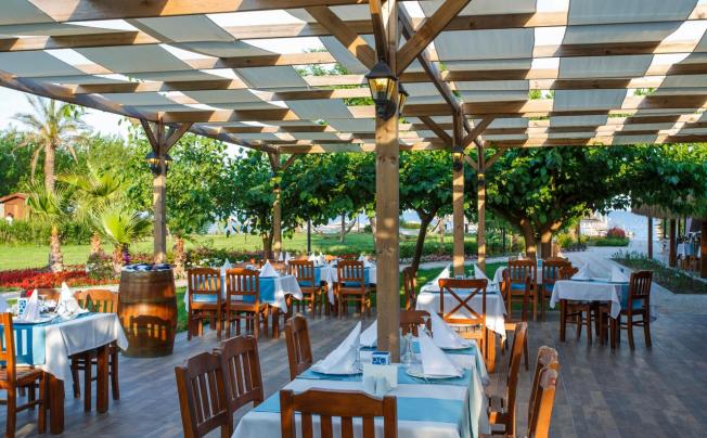 Фото отеля Lucida Beach Hotel