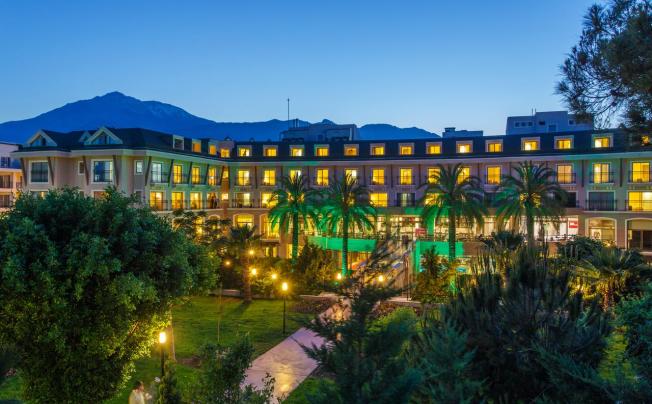 Фото отеля Lucida Beach Hotel