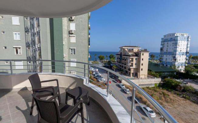 Фото отеля THELUNA SUITE HOTEL