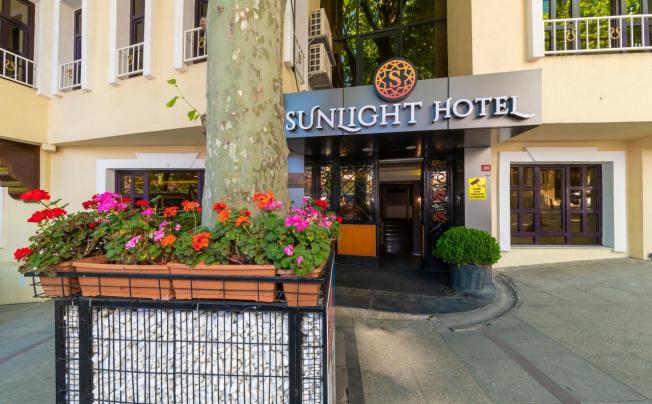 Фото отеля Sunlight Hotel