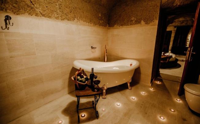 Фото отеля Romantic Cave Hotel