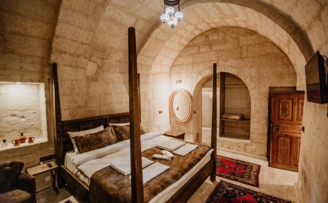 Фото отеля Romantic Cave Hotel
