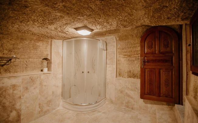 Фото отеля Romantic Cave Hotel