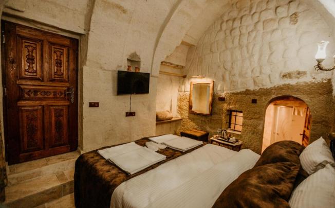 Фото отеля Romantic Cave Hotel