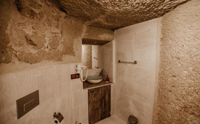 Фото отеля Romantic Cave Hotel