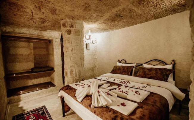 Фото отеля Romantic Cave Hotel
