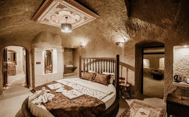 Фото отеля Romantic Cave Hotel