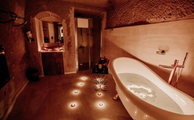 Фото отеля Romantic Cave Hotel