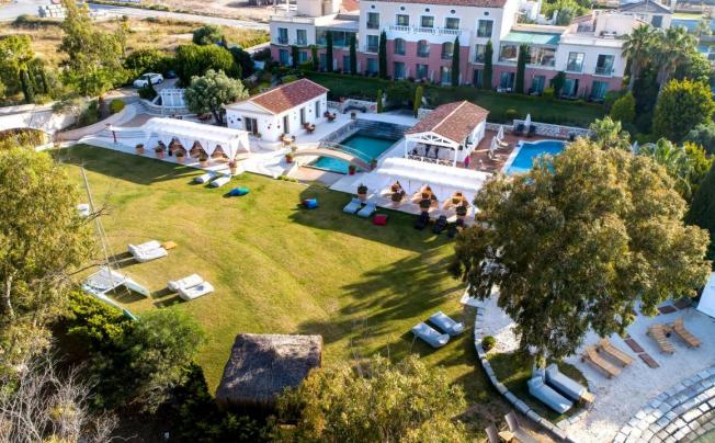 Фото отеля Antmare Hotel