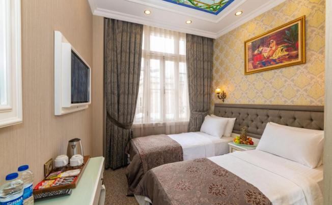 Фото отеля Alpek Hotel