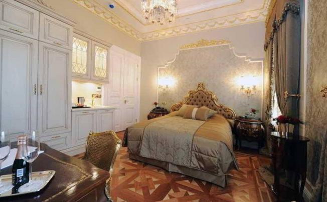 Фото отеля Maroonist Rooms
