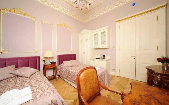 Фото отеля Maroonist Rooms