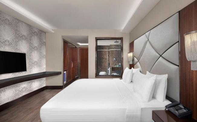 Фото отеля DoubleTree by Hilton Istanbul Esentepe