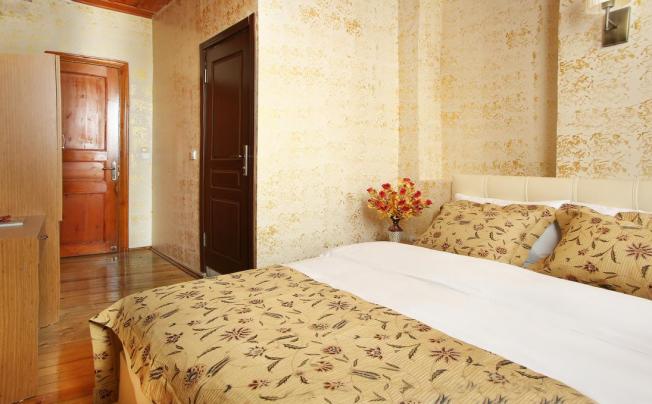 Фото отеля Theodian Hotel