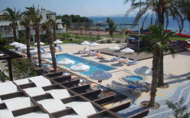 Фото отеля SEA AND YOU BEACH RESORT