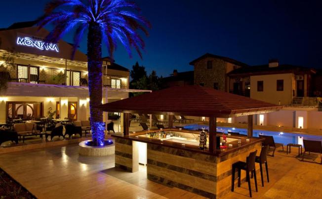 Фото отеля BOUTIQUE HOTEL MONTANA