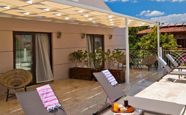 Фото отеля BOUTIQUE HOTEL MONTANA