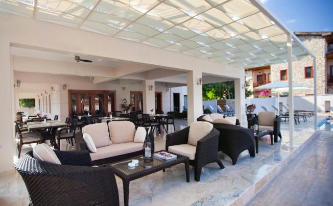 Фото отеля BOUTIQUE HOTEL MONTANA