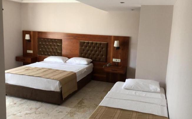 Фото отеля BOUTIQUE HOTEL MONTANA