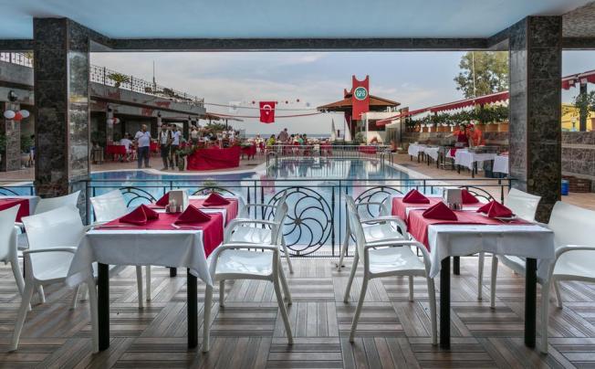 Фото отеля Aleria Belport Beach Hotel