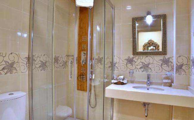 Фото отеля White House Hotel Istanbul