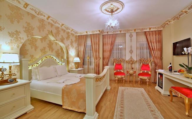 Фото отеля White House Hotel Istanbul