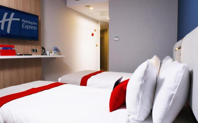 Фото отеля Holiday Inn Express Istanbul Atakoy Metro