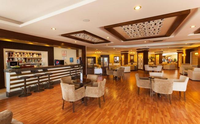 Фото отеля Iz Flower Side Beach Hotel