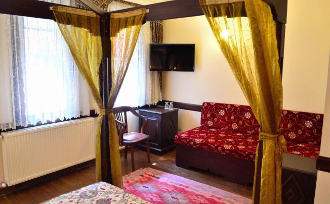 Фото отеля Hotel Alp Guesthouse