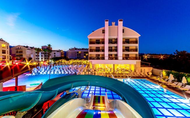 Фото отеля Julian Club Hotel