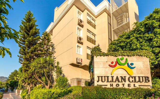 Фото отеля Julian Club Hotel