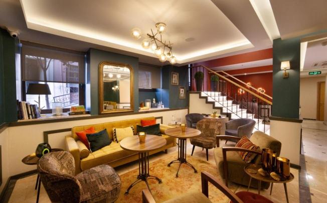 Фото отеля THE FOX HOTEL