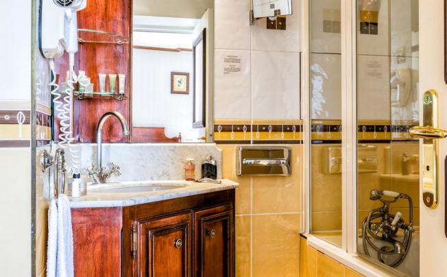 Фото отеля VILLA MONTPARNASSE 