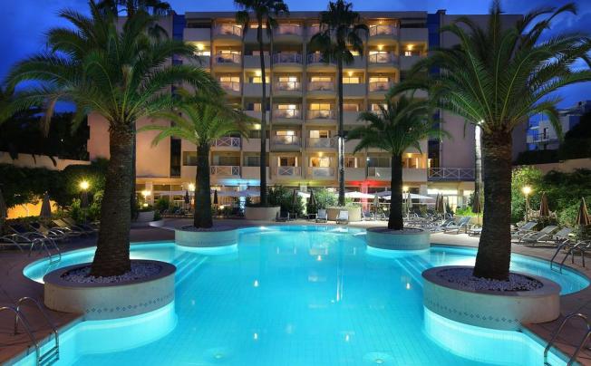 Фото отеля Marriott Ambassadeur
