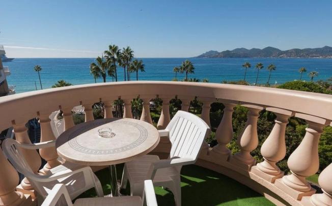 Фото отеля HOTEL BELLE PLAGE BROUGHAM
