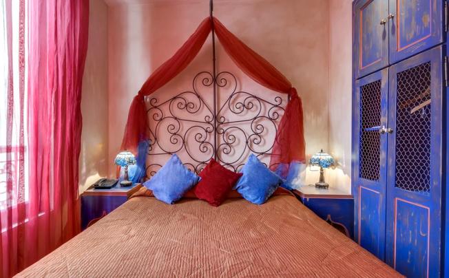 Фото отеля VILLA ROYALE MONTSOURIS 
