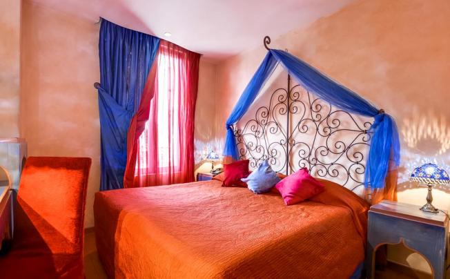 Фото отеля VILLA ROYALE MONTSOURIS 