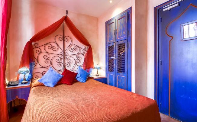 Фото отеля VILLA ROYALE MONTSOURIS 