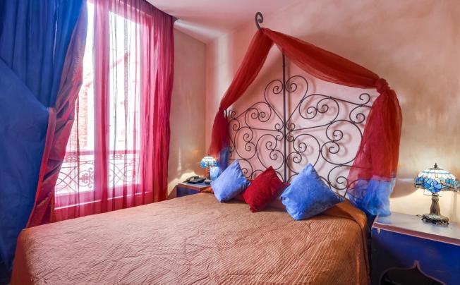 Фото отеля VILLA ROYALE MONTSOURIS 