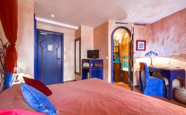 Фото отеля VILLA ROYALE MONTSOURIS 